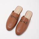 Women's flat slip-on mules with horsebit buckle and closed toe, half-length slippers, suitable for outdoor wear, mules H601-1